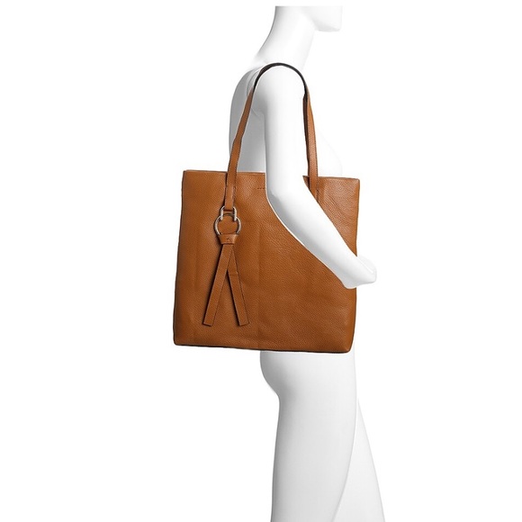 VINCE CAMUTO PLUMS LEATHER TOTE - Picture 11 of 11